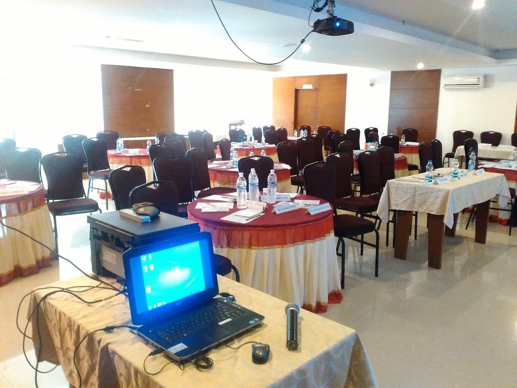 Hotel Milestonnez Sriperumbudur Esterno foto